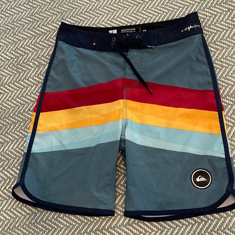 Quiksilver Board short sz 27